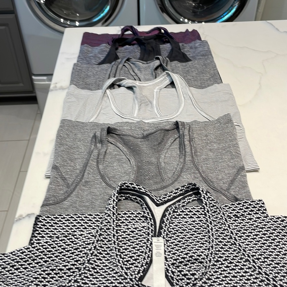 5 lululemon size 6 swifty racer backs plus 1 racer back (not swifty) size 8.